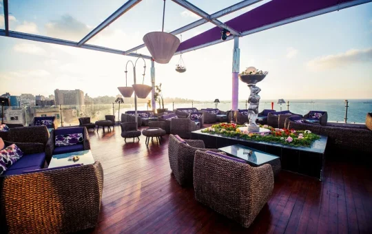 skyroof-image1-taqyeem.jpg